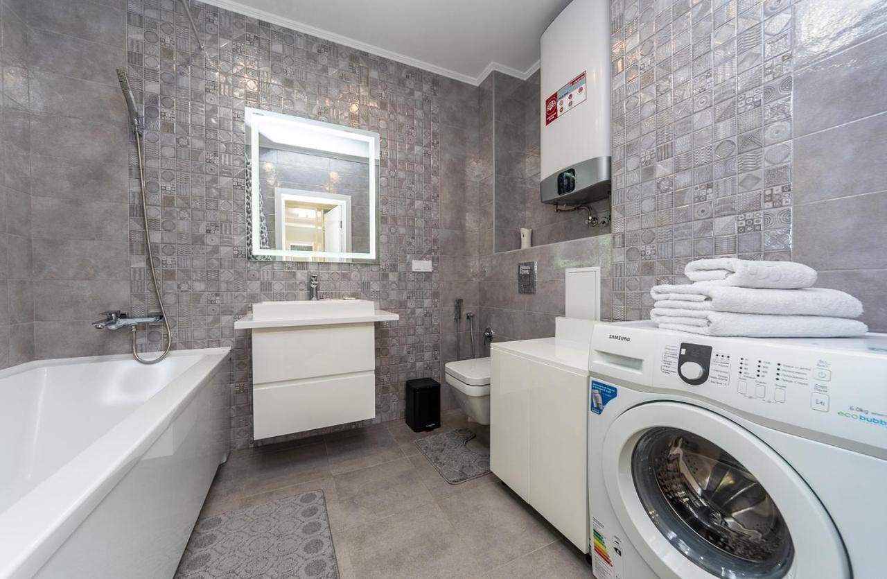 キエフFlatrent Drahomanova 2Aアパートメント エクステリア 写真