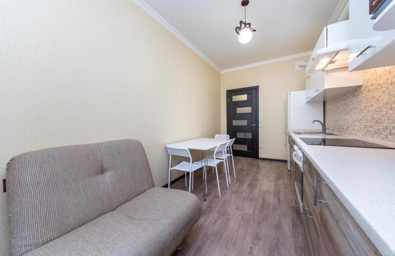 キエフFlatrent Drahomanova 2Aアパートメント エクステリア 写真