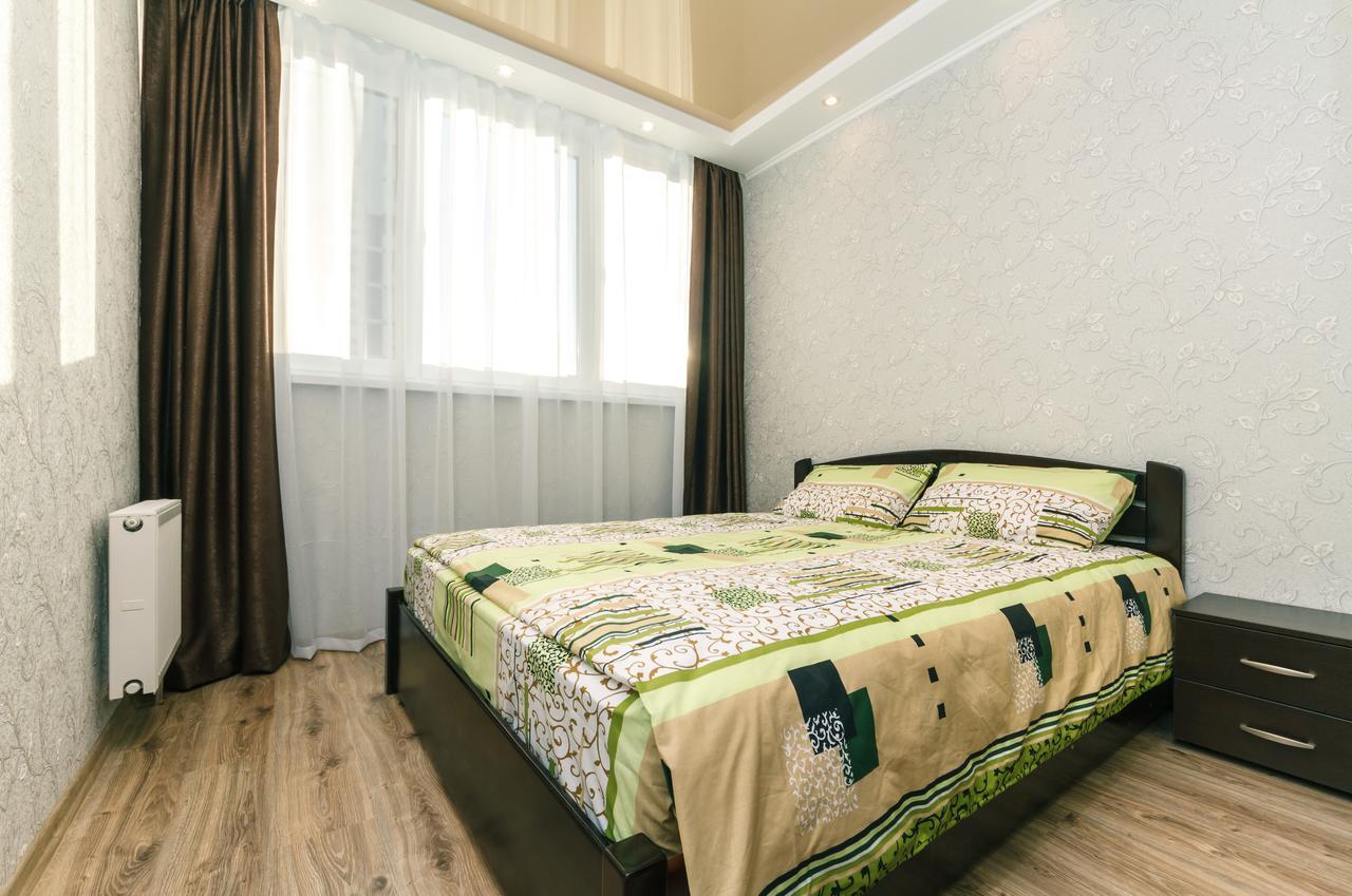 キエフFlatrent Drahomanova 2Aアパートメント エクステリア 写真
